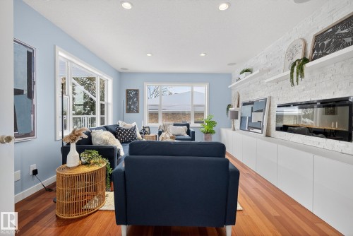 9714 87 Street, Edmonton, AB - Indoor Photo Showing Living Room