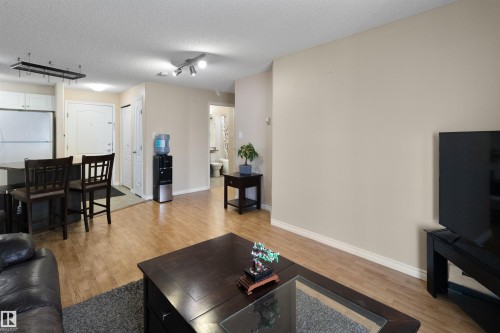312 155 Edwards Drive, Edmonton, AB - Indoor Photo Showing Living Room