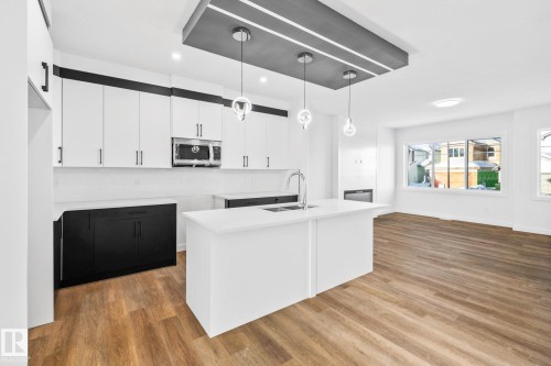 65 Ficus Way, Fort Saskatchewan, AB - Indoor Photo Showing Kitchen