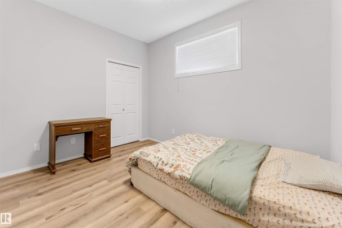 6 6520 2 Avenue, Edmonton, AB - Indoor Photo Showing Bedroom