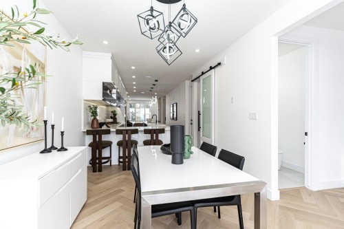 9622 86 Street, Edmonton, AB - Indoor Photo Showing Dining Room