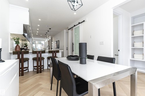 9622 86 Street, Edmonton, AB - Indoor Photo Showing Dining Room