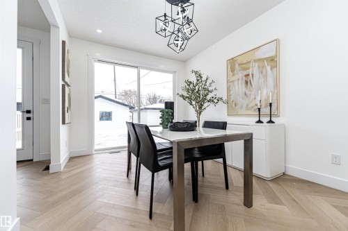 9622 86 Street, Edmonton, AB - Indoor Photo Showing Dining Room