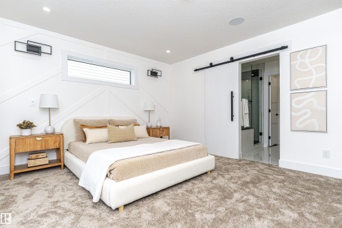 9622 86 Street, Edmonton, AB - Indoor Photo Showing Bedroom