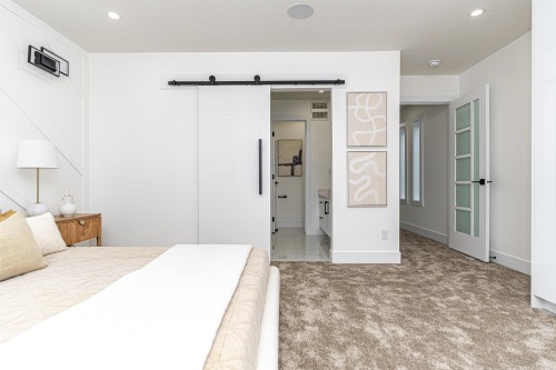 9622 86 Street, Edmonton, AB - Indoor Photo Showing Bedroom