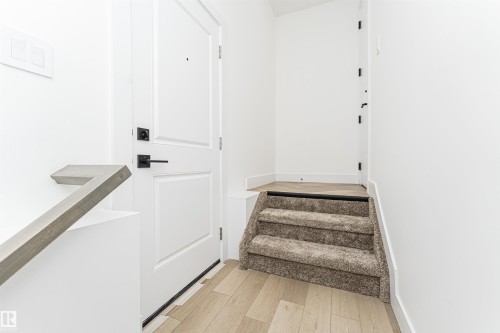 9622 86 Street, Edmonton, AB - Indoor Photo Showing Other Room