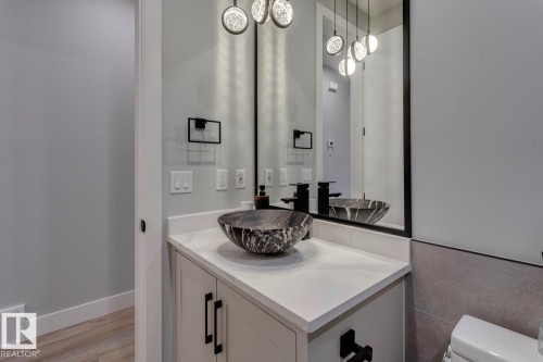 3612 Triomphe Boulevard, Beaumont, AB - Indoor Photo Showing Bathroom