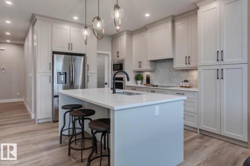 3612 Triomphe Boulevard, Beaumont, AB - Indoor Photo Showing Kitchen With Upgraded Kitchen