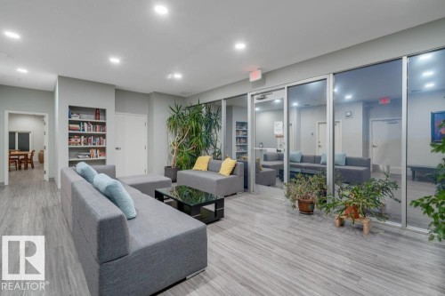 1012 11307 99 Avenue, Edmonton, AB - Indoor
