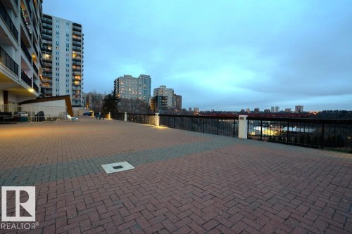 1012 11307 99 Avenue, Edmonton, AB - Outdoor