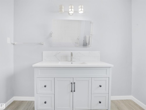 9815 159 Street, Edmonton, AB - Indoor