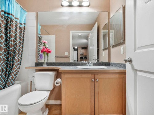210 245 Edwards Drive, Edmonton, AB - Indoor Photo Showing Bathroom