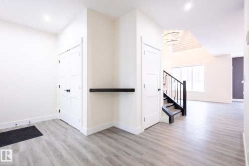 106 Edgefield Way Nw, St. Albert, AB - Indoor Photo Showing Other Room