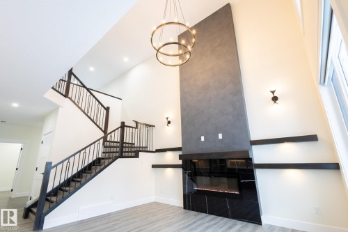 106 Edgefield Way Nw, St. Albert, AB - Indoor Photo Showing Other Room