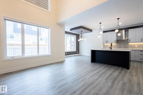 106 Edgefield Way Nw, St. Albert, AB - Indoor Photo Showing Kitchen