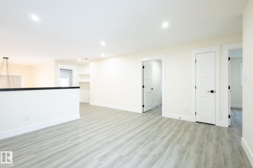 106 Edgefield Way Nw, St. Albert, AB - Indoor Photo Showing Other Room
