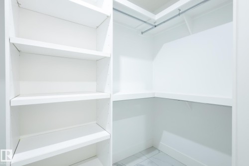 106 Edgefield Way Nw, St. Albert, AB - Indoor With Storage