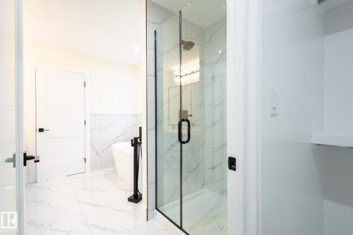 106 Edgefield Way Nw, St. Albert, AB - Indoor Photo Showing Bathroom