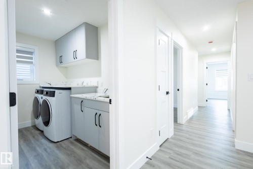 106 Edgefield Way Nw, St. Albert, AB - Indoor Photo Showing Laundry Room