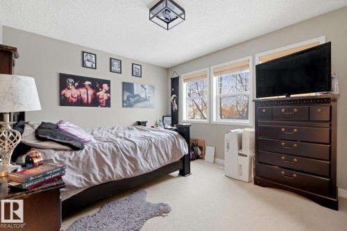 5851 Sutter Place, Edmonton, AB - Indoor Photo Showing Bedroom