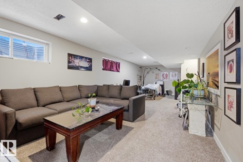5851 Sutter Place, Edmonton, AB - Indoor