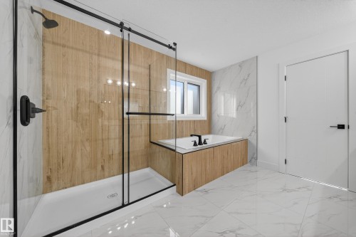 472 Roberts Crescent, Leduc, AB - Indoor Photo Showing Bathroom