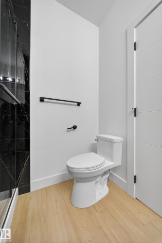 472 Roberts Crescent, Leduc, AB - Indoor Photo Showing Bathroom