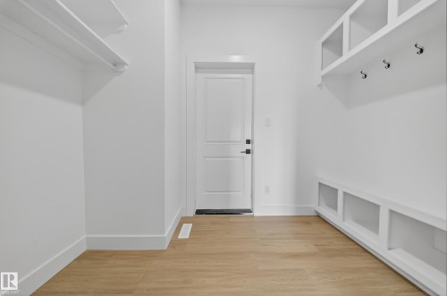 472 Roberts Crescent, Leduc, AB - Indoor