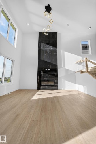 472 Roberts Crescent, Leduc, AB - Indoor