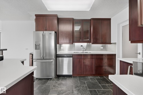 1901 10011 123 Street, Edmonton, AB - Indoor Photo Showing Kitchen