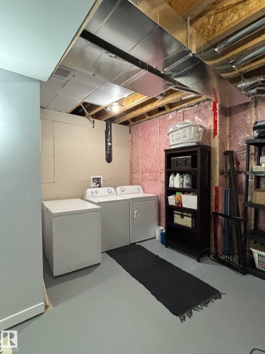 25 Harrison Gate, Spruce Grove, AB - Indoor Photo Showing Laundry Room