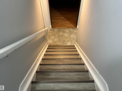 8028 134A Avenue Nw, Edmonton, AB - Indoor Photo Showing Other Room