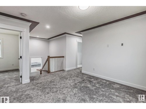 1703 152 Avenue, Edmonton, AB - Indoor Photo Showing Other Room