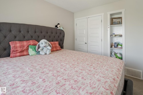 1404 29 Street, Edmonton, AB - Indoor Photo Showing Bedroom