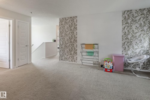 1404 29 Street, Edmonton, AB - Indoor