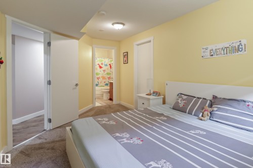 1404 29 Street, Edmonton, AB - Indoor Photo Showing Bedroom