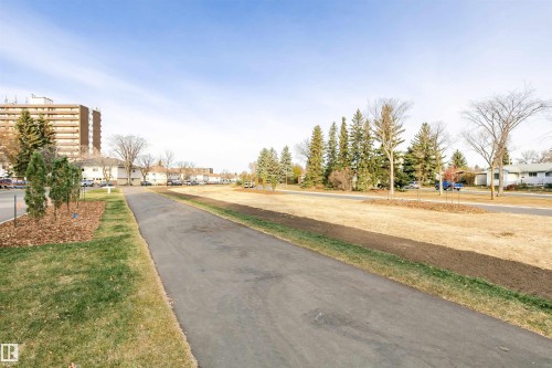 4436 117 Street, Edmonton, AB - Outdoor