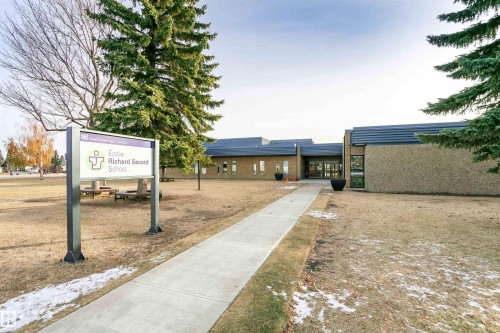 4436 117 Street, Edmonton, AB - Outdoor