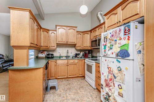 4436 117 Street, Edmonton, AB - Indoor Photo Showing Kitchen