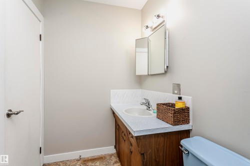 4436 117 Street, Edmonton, AB - Indoor Photo Showing Bathroom