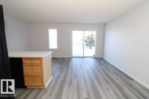 7 451 Hyndman Crescent, Edmonton, AB - Indoor Photo Showing Other Room
