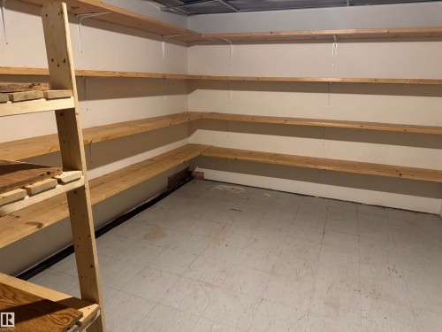 21 Lundy Park Road, Stony Plain, AB - Indoor