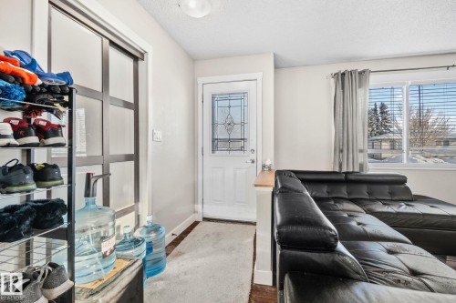 21 Lundy Park Road, Stony Plain, AB - Indoor Photo Showing Other Room