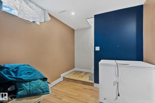 21 Lundy Park Road, Stony Plain, AB - Indoor Photo Showing Other Room