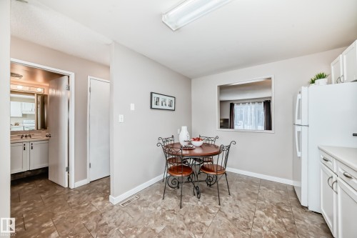 16413 115 Street, Edmonton, AB - Indoor