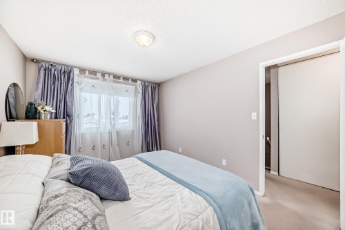 16413 115 Street, Edmonton, AB - Indoor Photo Showing Bedroom