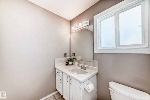 16413 115 Street, Edmonton, AB - Indoor Photo Showing Bathroom
