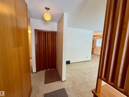 11455 44A Avenue, Edmonton, AB - Indoor Photo Showing Other Room