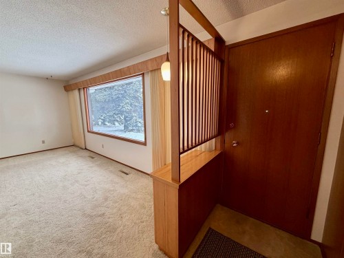 11455 44A Avenue, Edmonton, AB - Indoor Photo Showing Other Room