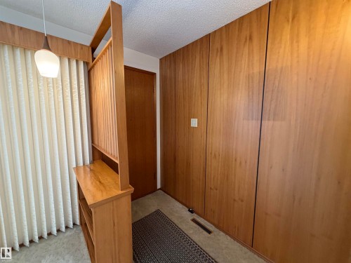 11455 44A Avenue, Edmonton, AB - Indoor Photo Showing Other Room